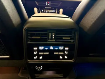 PORSCHE Cayenne GTS Coupe SportDesign AHK ACC HeadUp