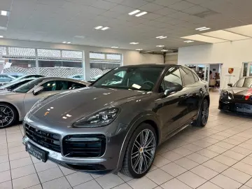 PORSCHE Cayenne GTS Coupe SportDesign AHK ACC HUD