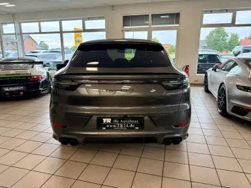 PORSCHE Cayenne GTS Coupe SportDesign AHK ACC HUD