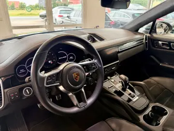 PORSCHE Cayenne GTS Coupe SportDesign AHK ACC HUD