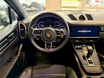 PORSCHE Cayenne GTS Coupe SportDesign AHK ACC HUD
