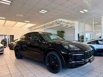 PORSCHE Cayenne Coupe Platinum Edition SportDesign