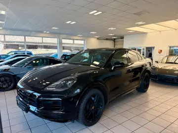 PORSCHE Cayenne Coupe Platinum Edition SportDesign