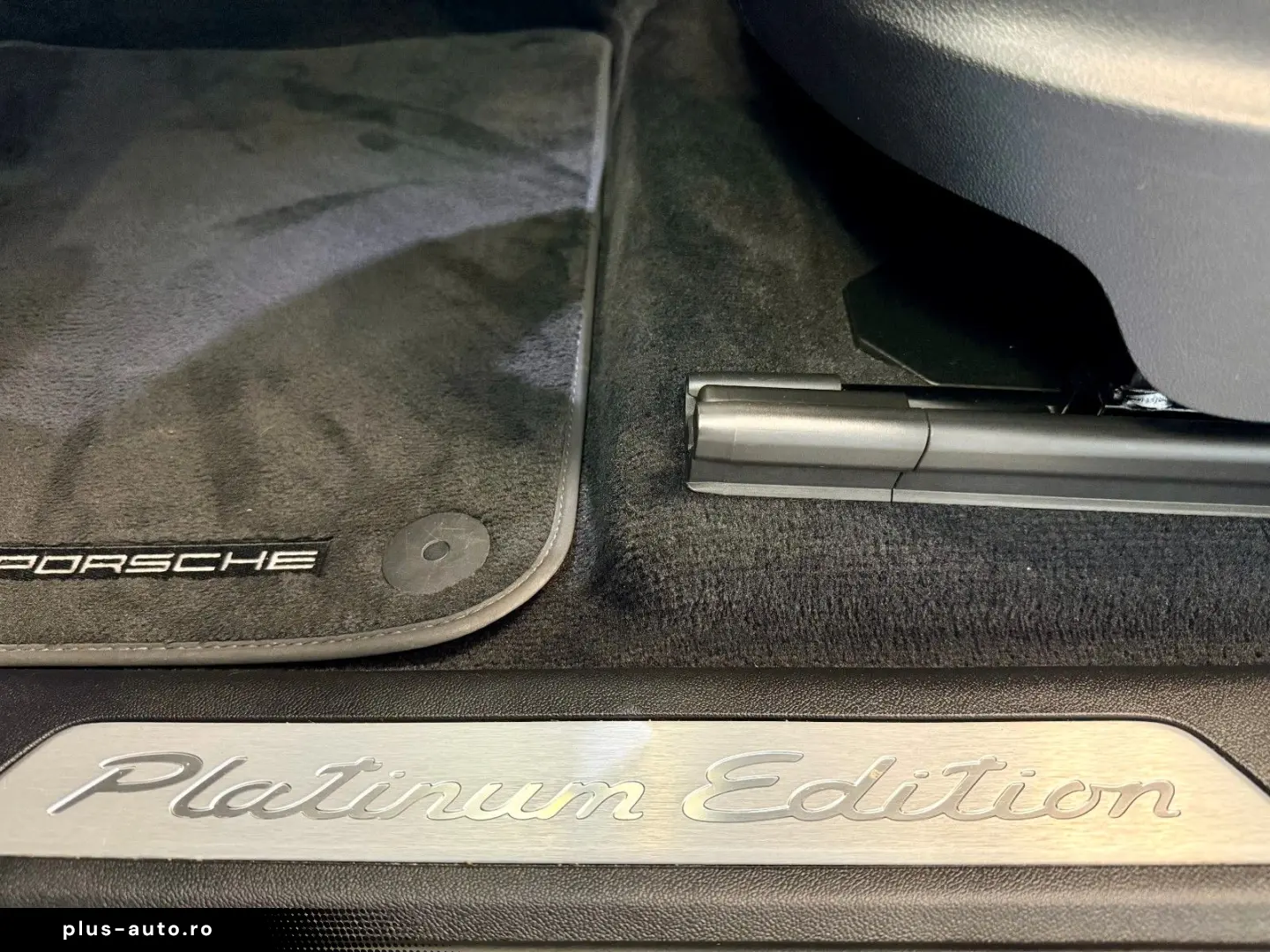 PORSCHE Cayenne Coupe Platinum Edition SportDesign