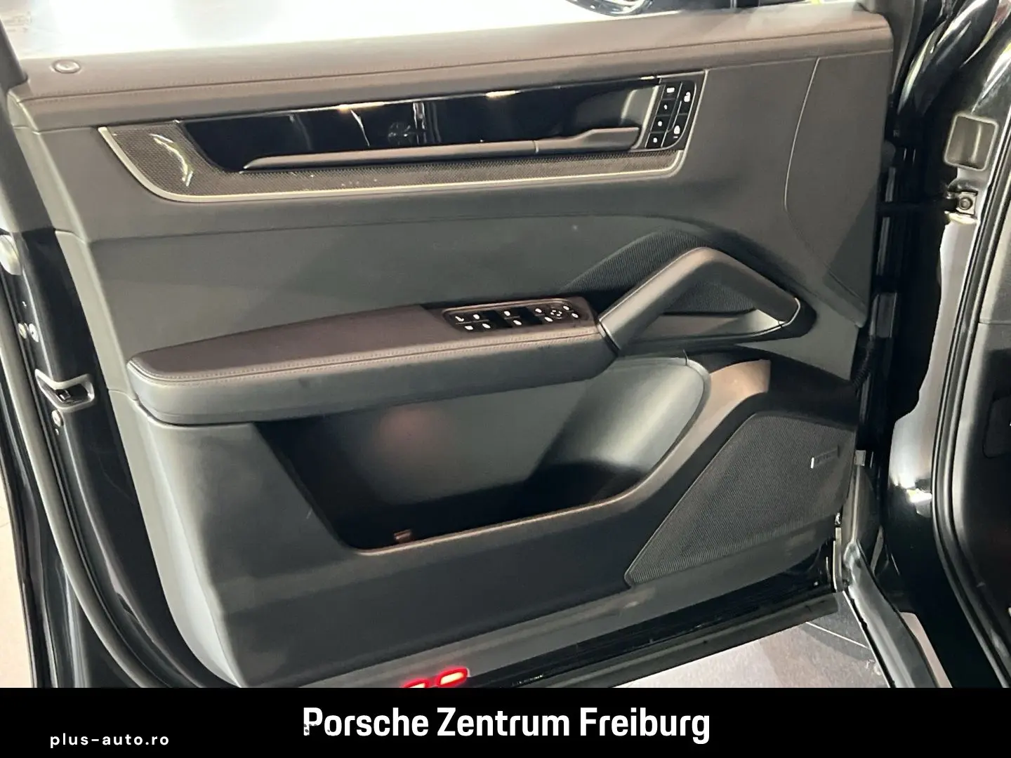 PORSCHE Cayenne S E-Hybrid InnoDrive Head-Up PDCC BOSE