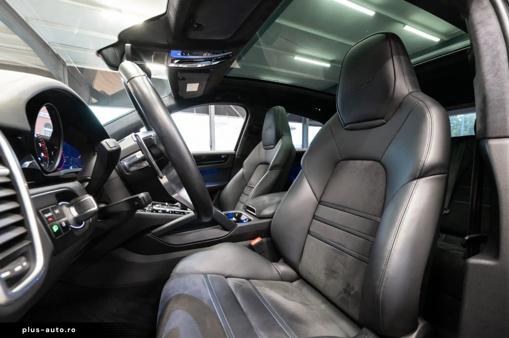 PORSCHE Cayenne Coupe GTS SPORT-DESIGN CHRONO PAKET BOSE