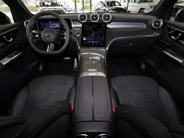 MERCEDES-BENZ GLC 220 d 4M AMG 360  DIG-LED Pano AHK…