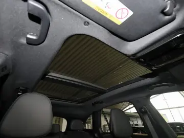MERCEDES-BENZ GLC 220 d 4M AMG 360  DIG-LED Pano AHK…