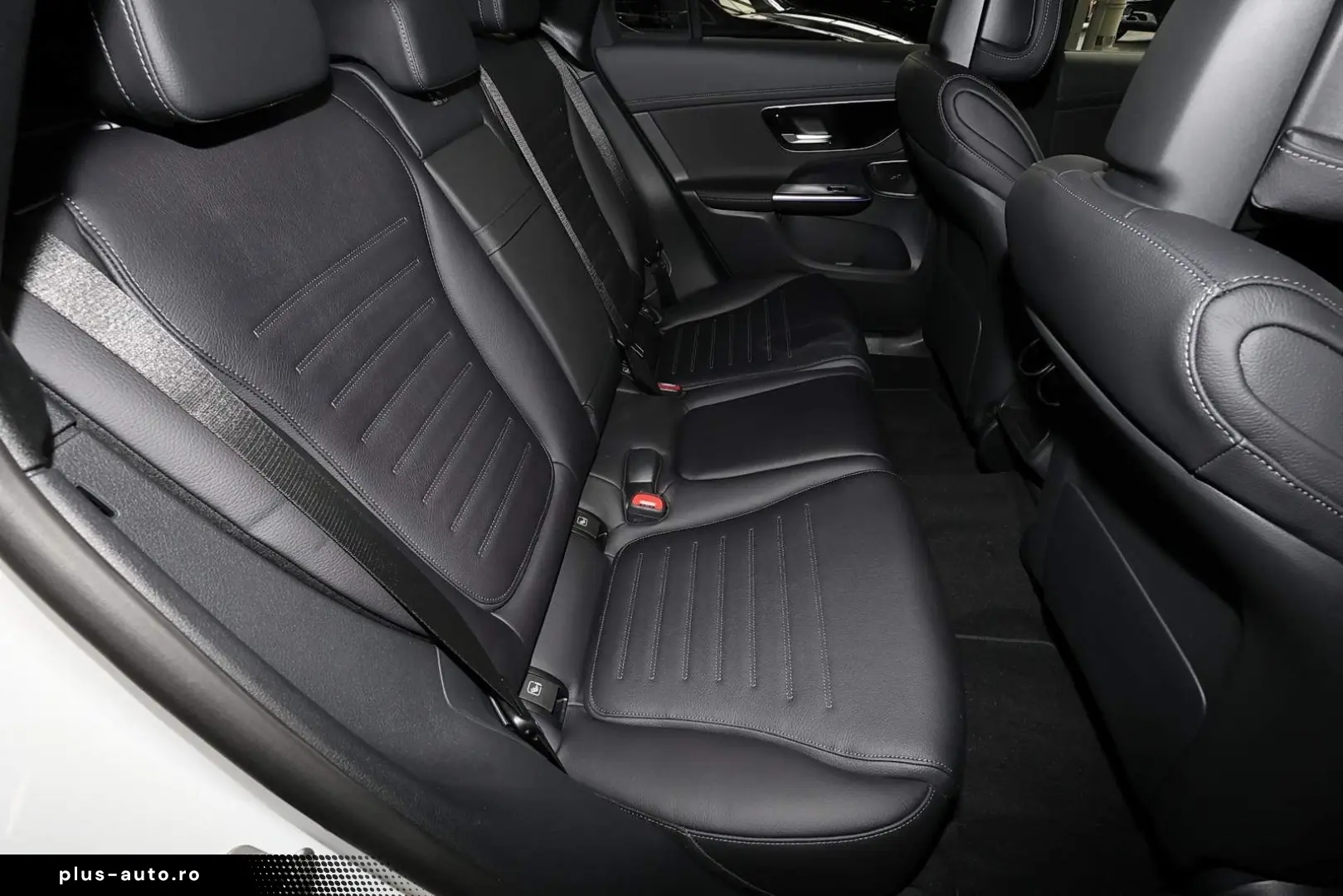 MERCEDES-BENZ GLC 300 d 4M AMG 360  DIG-LED Pano AHK&hellip;