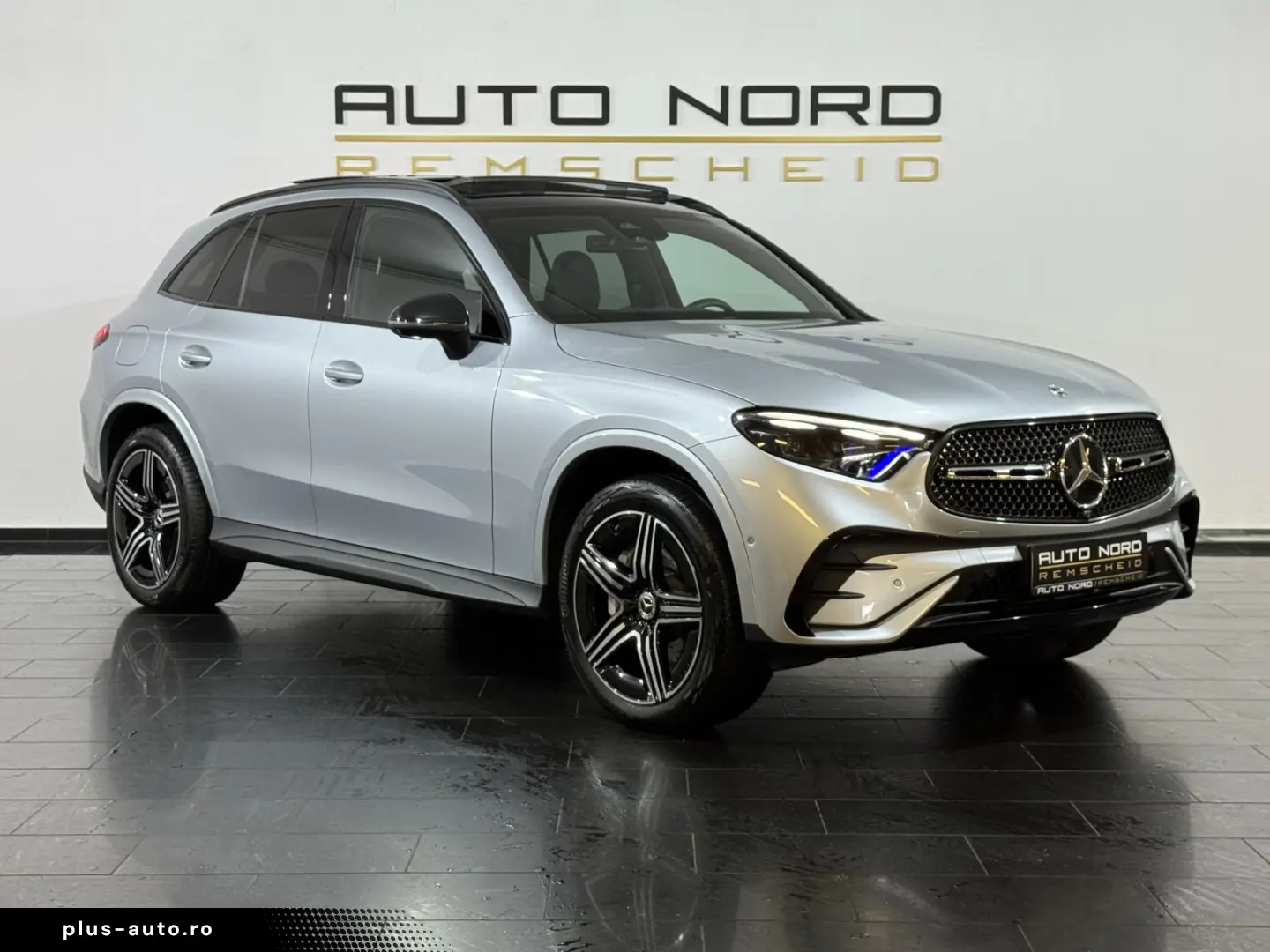 MERCEDES-BENZ GLC 300 de 4M. AMG Pano 360  Digital AHK Night