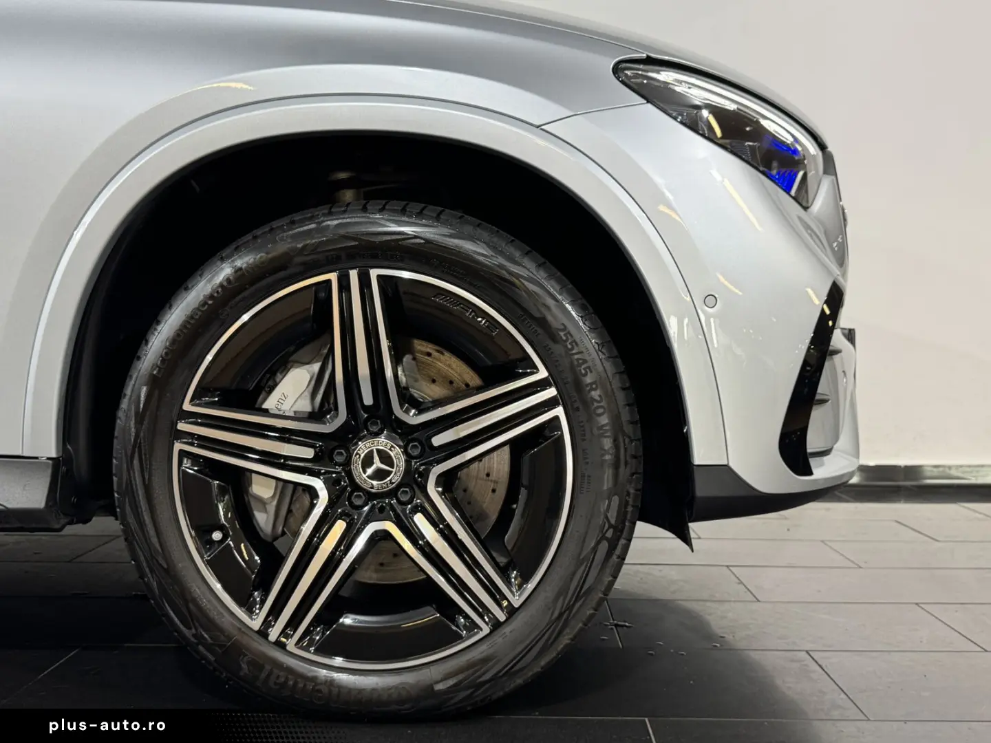 MERCEDES-BENZ GLC 300 de 4M. AMG Pano 360  Digital AHK Night