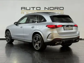 MERCEDES-BENZ GLC 300 de 4M. AMG Pano 360  Digital AHK Night