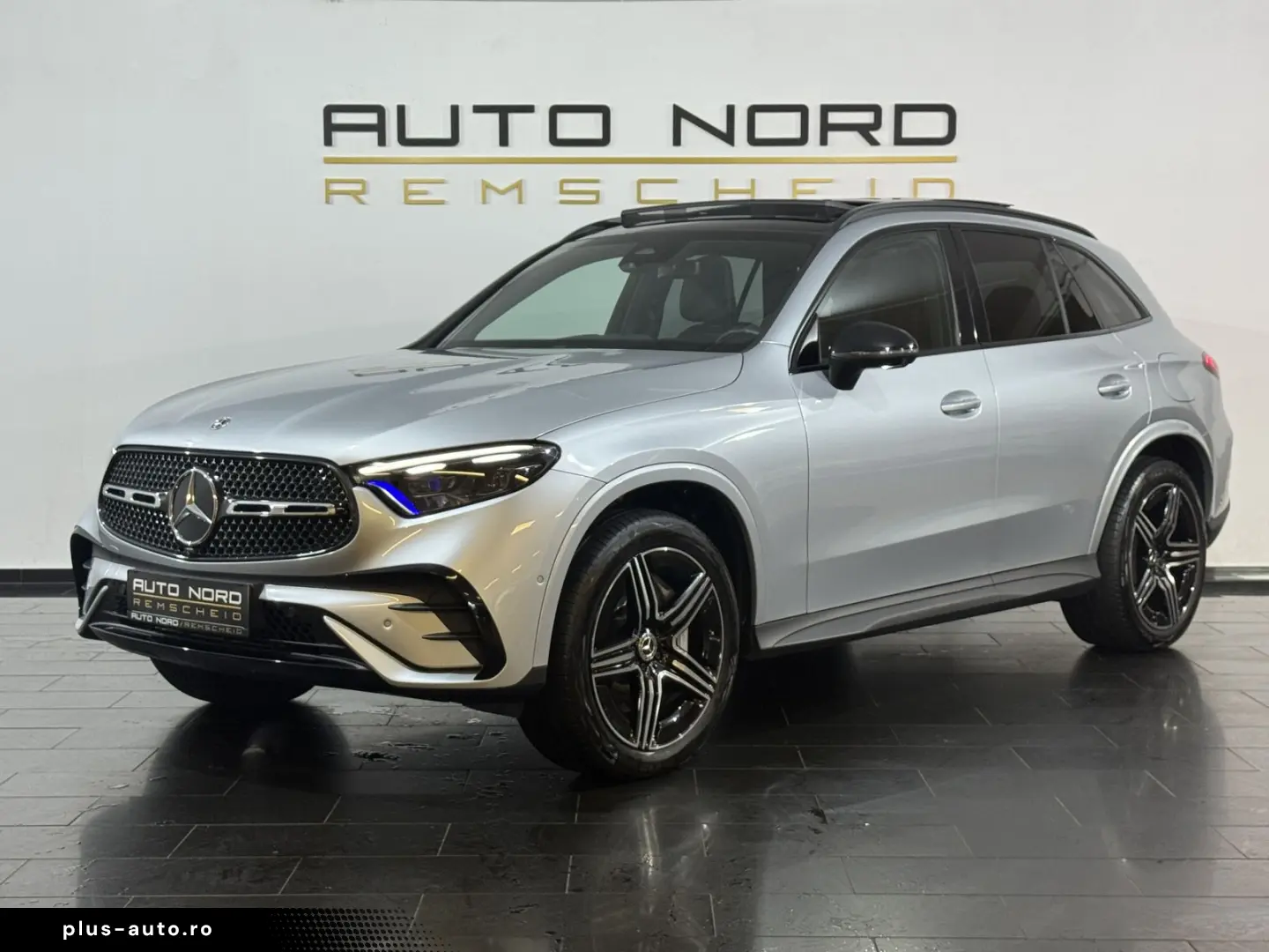 MERCEDES-BENZ GLC 300 de 4M. AMG Pano 360  Digital AHK Night