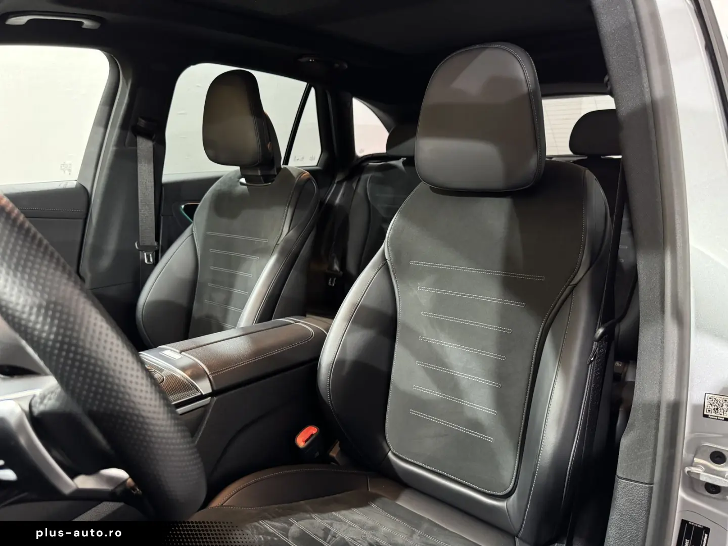 MERCEDES-BENZ GLC 300 de 4M. AMG Pano 360  Digital AHK Night