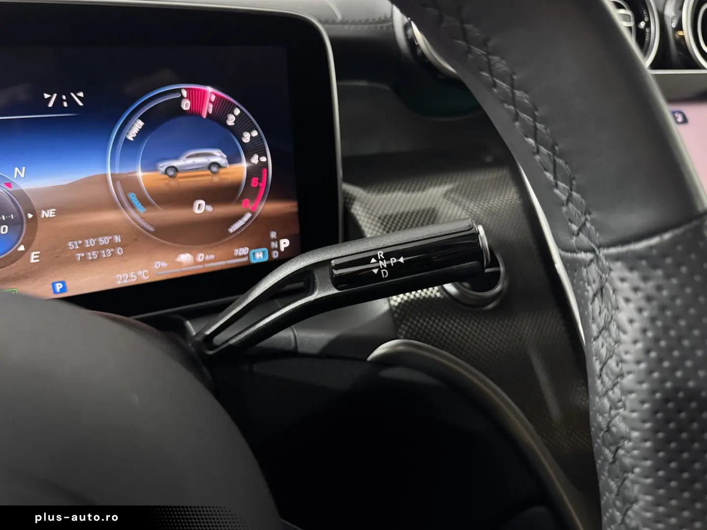 MERCEDES-BENZ GLC 300 de 4M. AMG Pano 360  Digital AHK Night