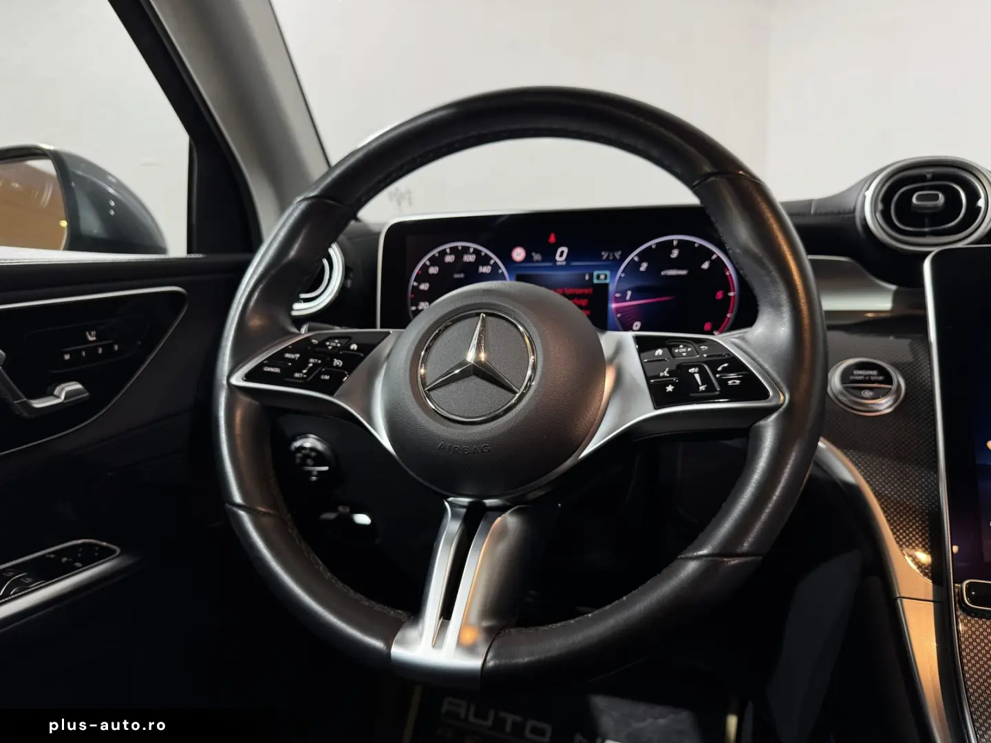 MERCEDES-BENZ GLC 220 d 4M. Pano AHK Leder Memory OLED MWST