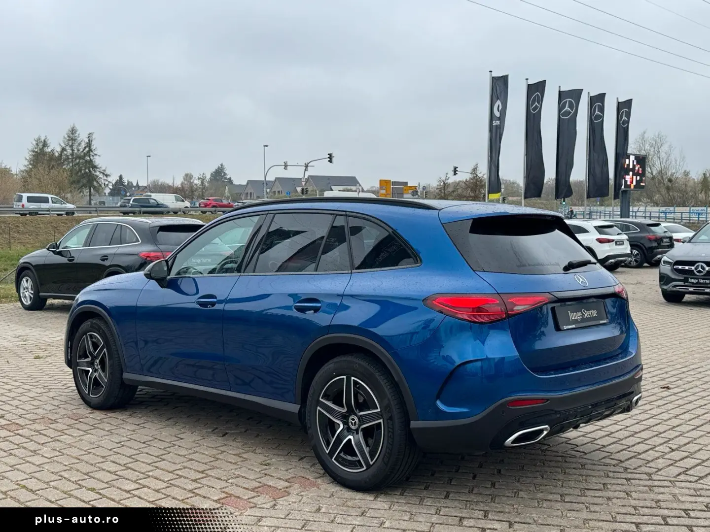 MERCEDES-BENZ GLC 300 d 4M AMG Advanced AHK PanoDach&hellip;