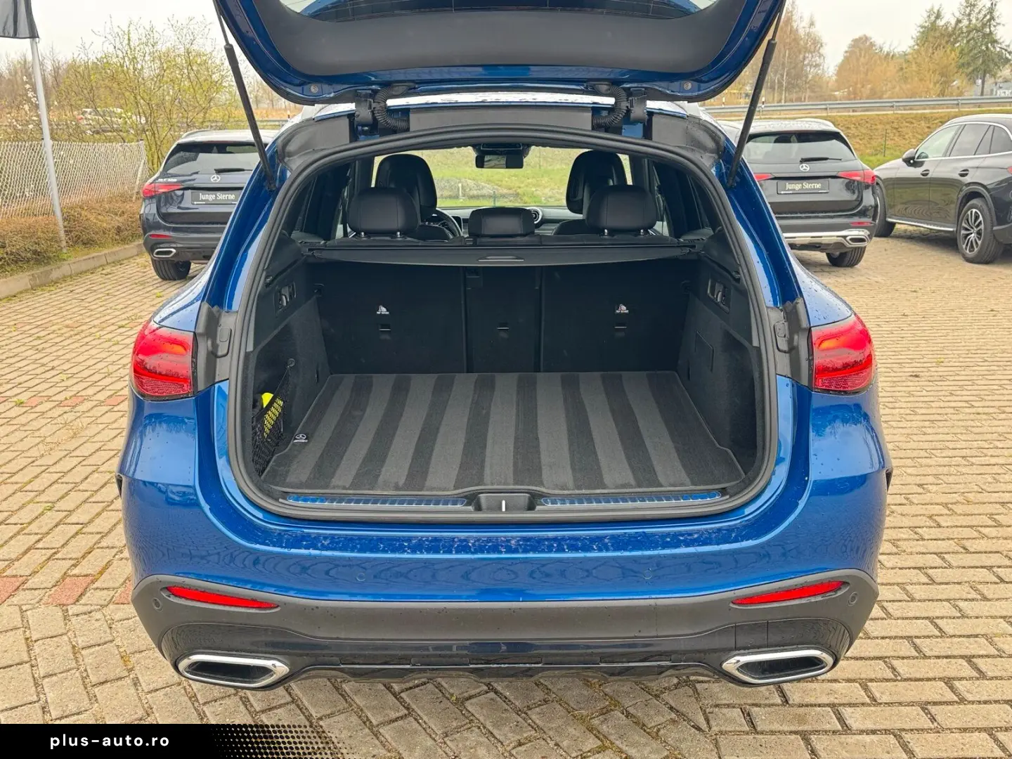 MERCEDES-BENZ GLC 300 d 4M AMG Advanced AHK PanoDach&hellip;