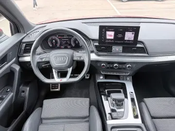 AUDI Q5 40 TDI qu. S line PANO AHK 360  20 ALU LED