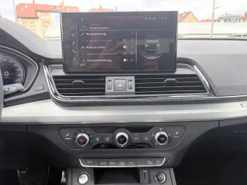 AUDI Q5 40 TDI qu. S line PANO AHK 360  20 ALU LED