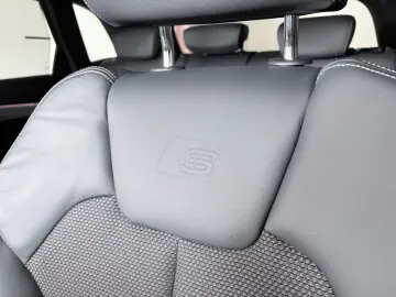 AUDI Q5 40 TDI qu. S line PANO AHK 360  20 ALU LED