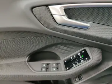 AUDI A5 Limousine Advanced TFSI AHK LED  Nav RFK Tech