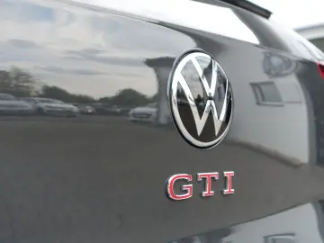 VW Golf VIII Lim. GTI - ACC - LED - Garantie