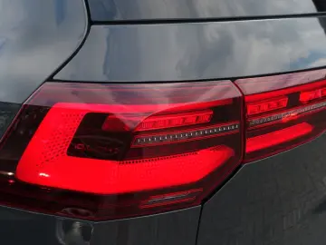 VW Golf VIII Lim. GTI - ACC - LED - Garantie