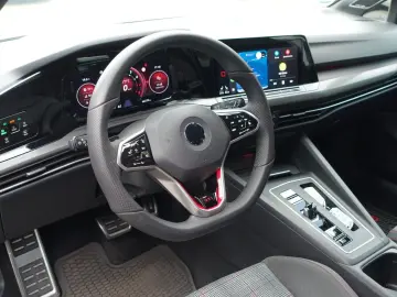 VW Golf VIII Lim. GTI - ACC - LED - Garantie