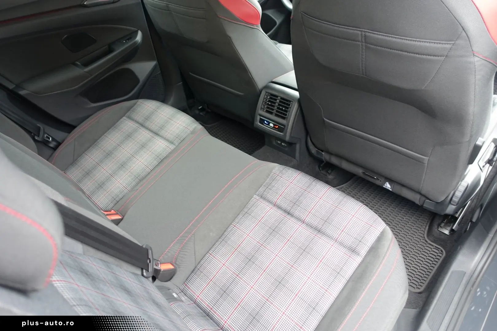 VW Golf VIII Lim. GTI - ACC - LED - Garantie