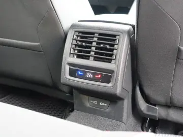 VW Golf VIII Lim. GTI - ACC - LED - Garantie