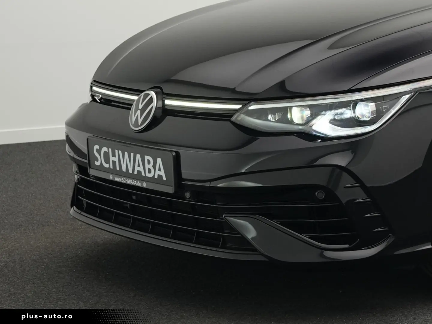 VW Golf R 2.0 TSI 4motion DSG  R-Perf-Abgas LEDER
