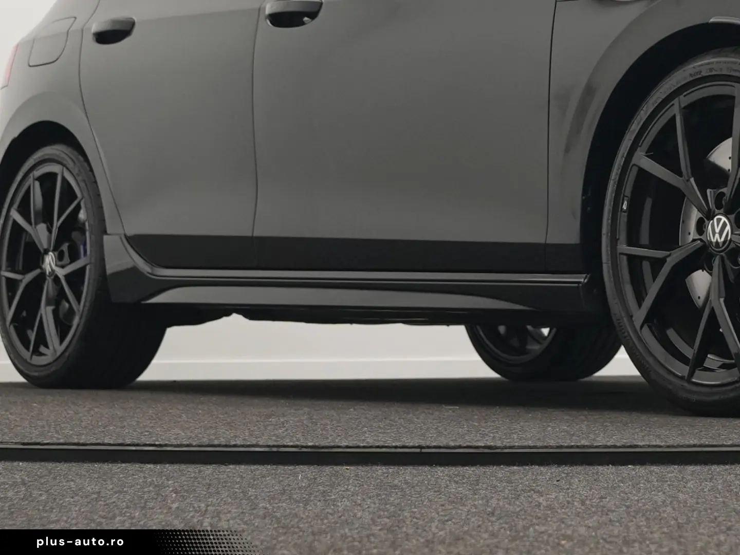 VW Golf R 2.0 TSI 4motion DSG  R-Perf-Abgas LEDER