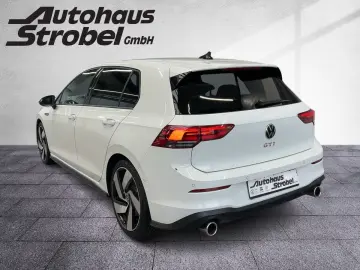 VW Golf VIII GTI 2.0 TSI DSG ACC LED Navi Kamera Pa