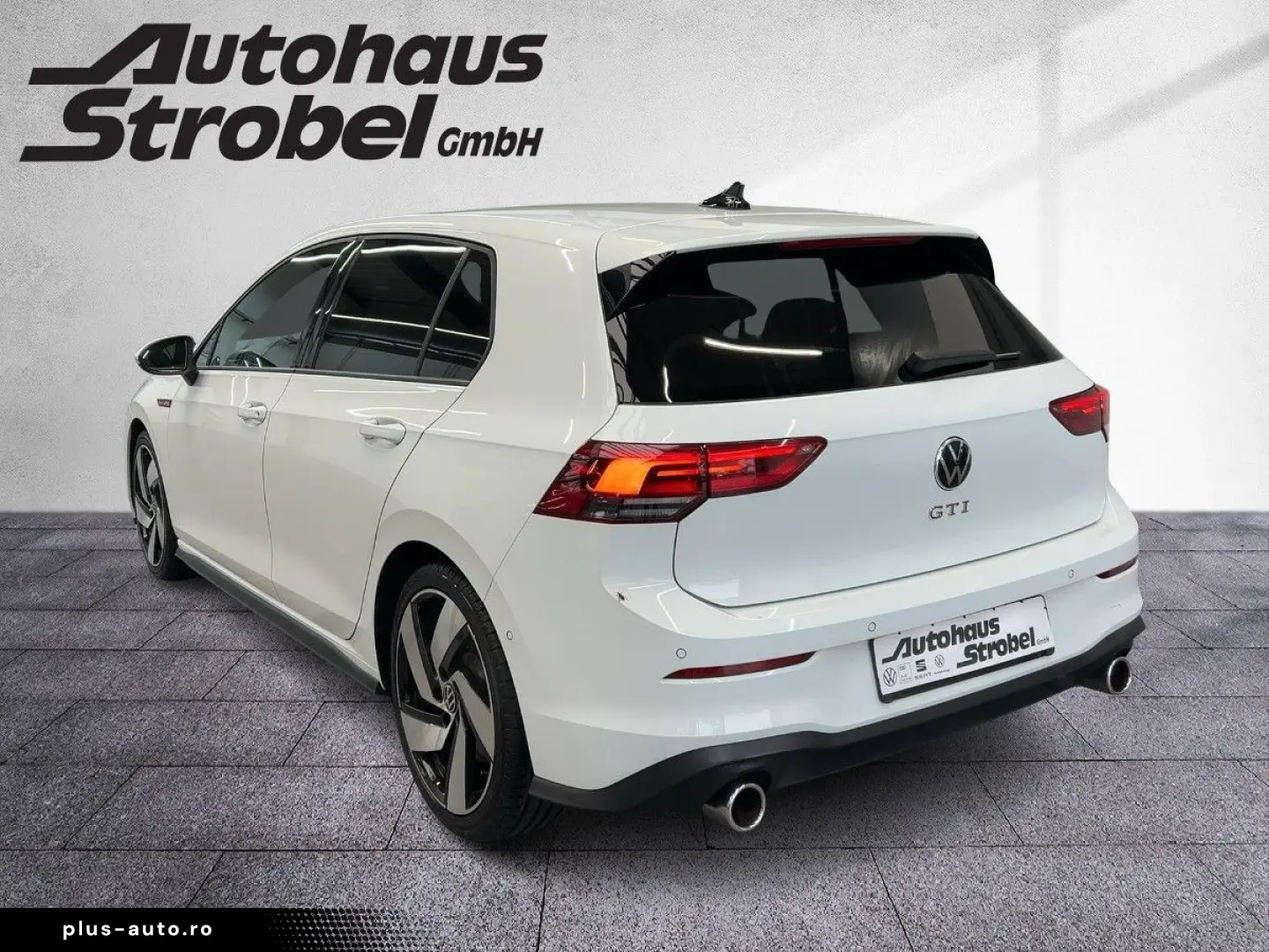 VW Golf VIII GTI 2.0 TSI DSG ACC LED Navi Kamera Pa