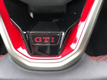 VW Golf GTI Clubsport 2.0 DSG MATRIX PANO ACC DCC