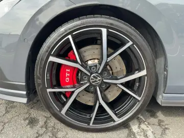 VW Golf VIII 2.0 TSI GTI DSG Clubsport Head up Disp