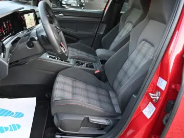 VW Golf VIII GTI Navi CarPlay Kamera LED 19Zoll