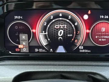 VW Golf VIII GTI Navi CarPlay Kamera LED 19Zoll
