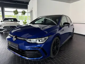 VW Golf R-Line 1.5 eTSI  HUD Pano Matrix ACC H&K