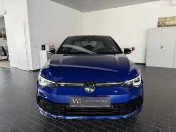 VW Golf R-Line 1.5 eTSI  HUD Pano Matrix ACC H&K