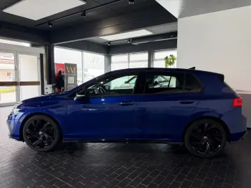 VW Golf R-Line 1.5 eTSI  HUD Pano Matrix ACC H&K