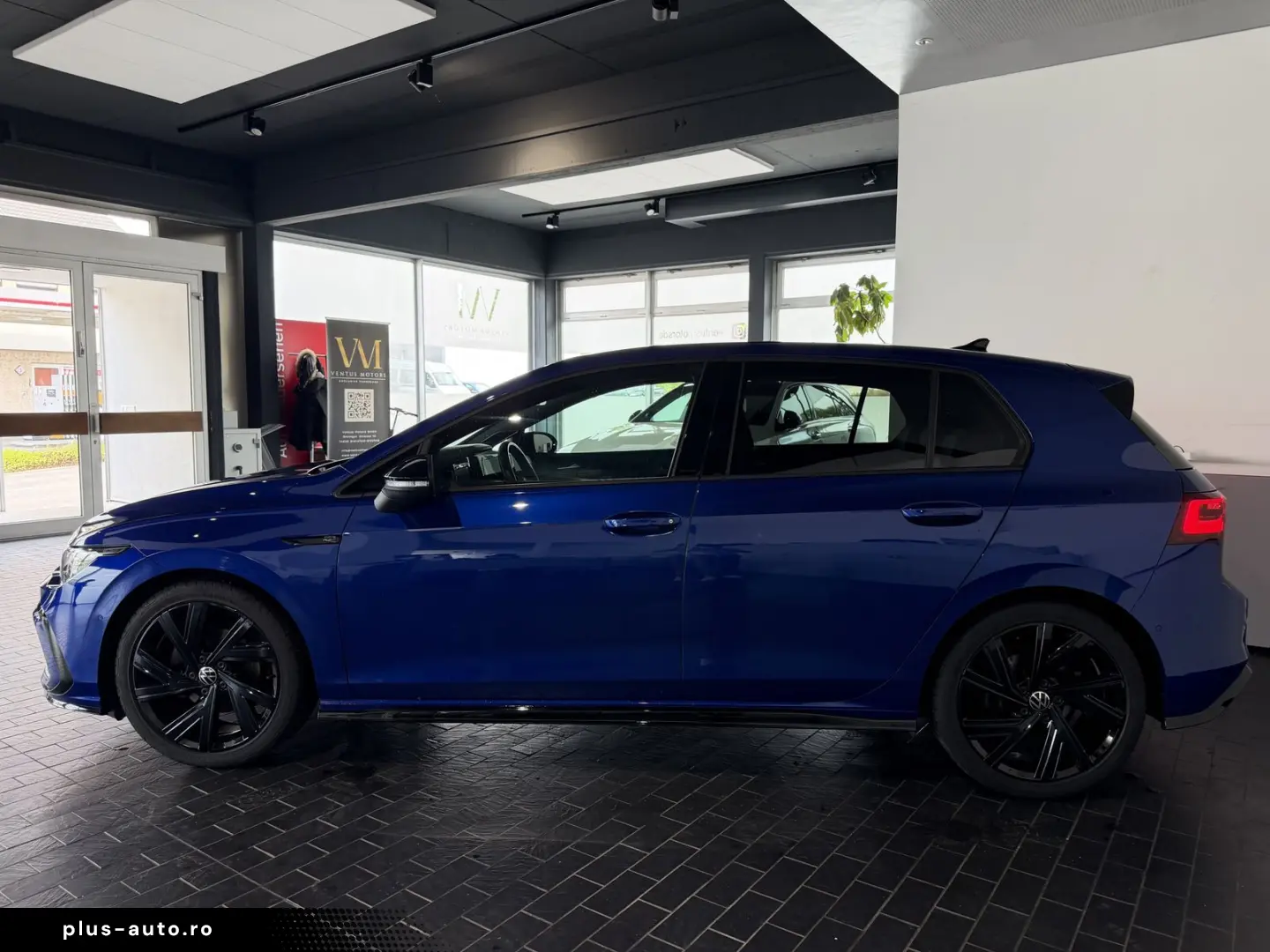 VW Golf R-Line 1.5 eTSI  HUD Pano Matrix ACC H&K