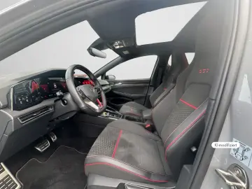 VW Golf VIII GTI Clubsport TSI DSG PANO DCC ACC NAV