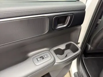 HYUNDAI SANTA FE 1.6 T-GDI PHEV BLACKLINE 6-SITZER 0 5%