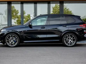 BMW X5 xDrive50e M Sport   PANO 360  AIRMATIC