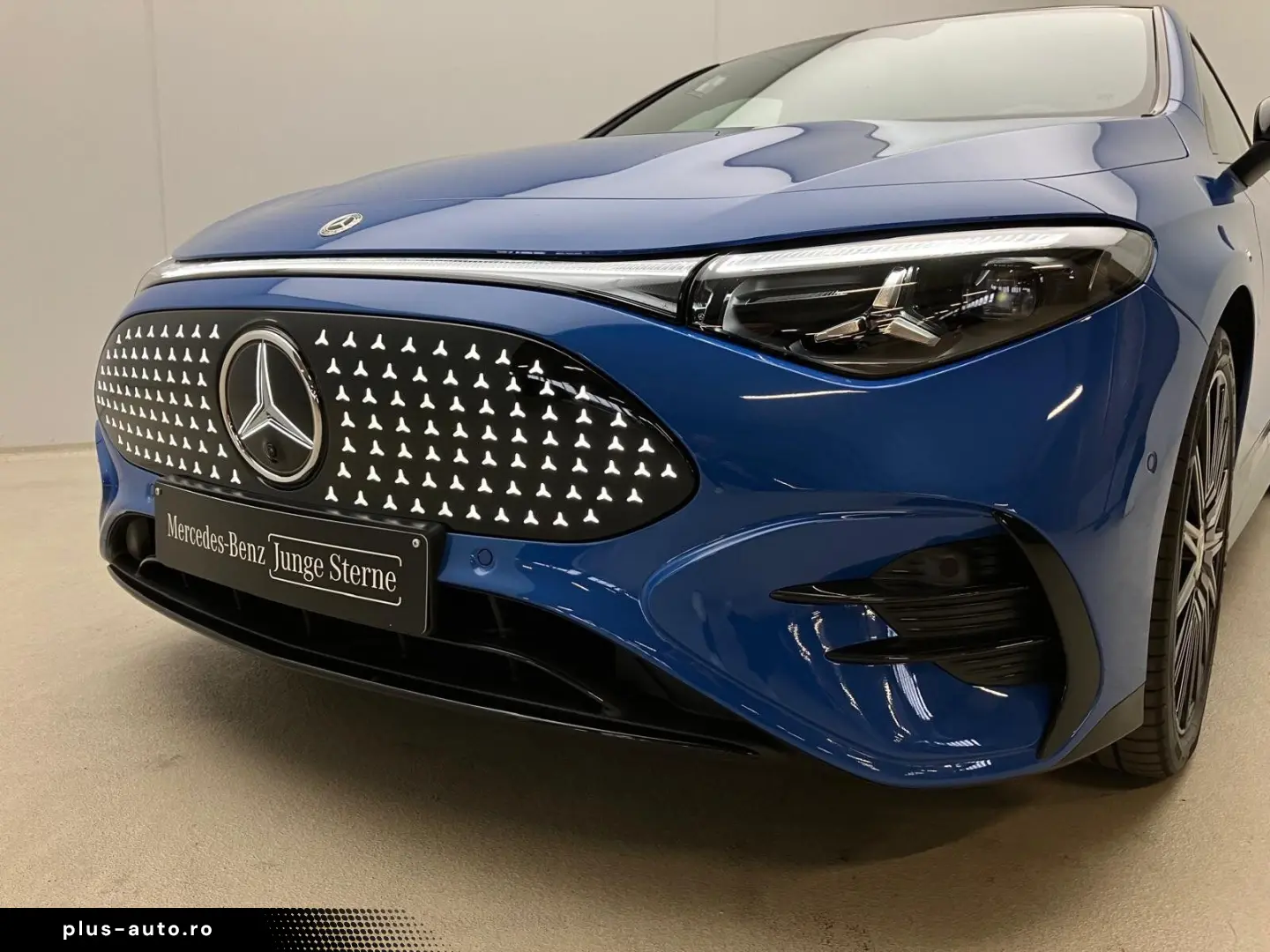 MERCEDES-BENZ CLA 350 EQ 4M AMG  AHK Pano Distr LED &hellip;