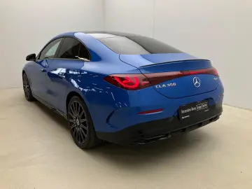 MERCEDES-BENZ CLA 350 EQ 4M AMG  AHK Pano Distr LED …