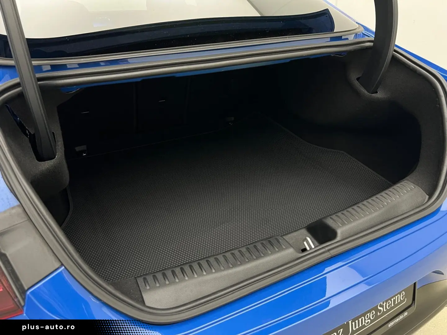 MERCEDES-BENZ CLA 350 EQ 4M AMG  AHK Pano Distr LED &hellip;