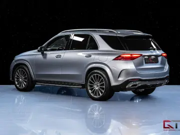 MERCEDES-BENZ GLE 350 de 4MATIC AMG Pano Burmester T…